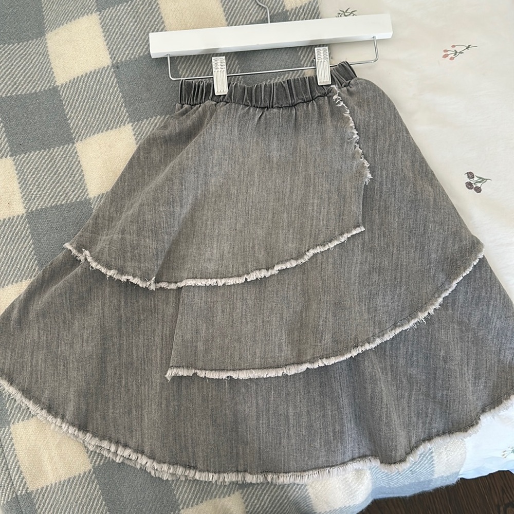 FYI girls grey denim skirt. Size 8